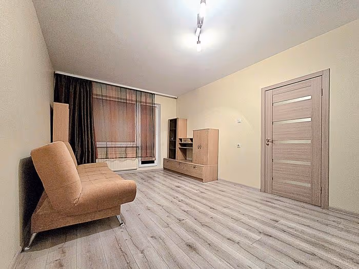 Parduodu butą su baldais