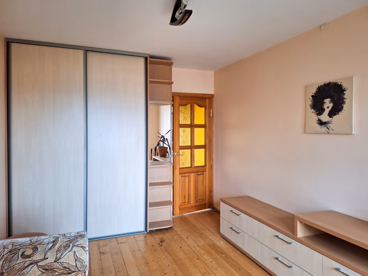 Parduodame 4 kambarių butą Šnipiškėse, Vilniuje