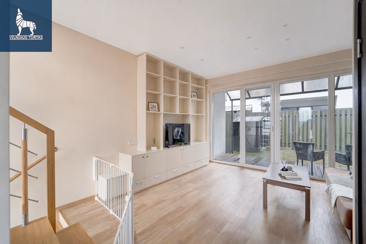 Parduodamas 63.1 m² Namas Vilniaus m.